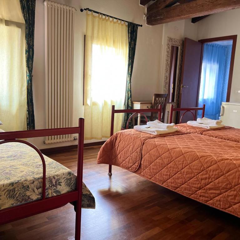 B&B Vaca Mora - Camera Doppia con Letti Singoli con Bagno Privato - 5