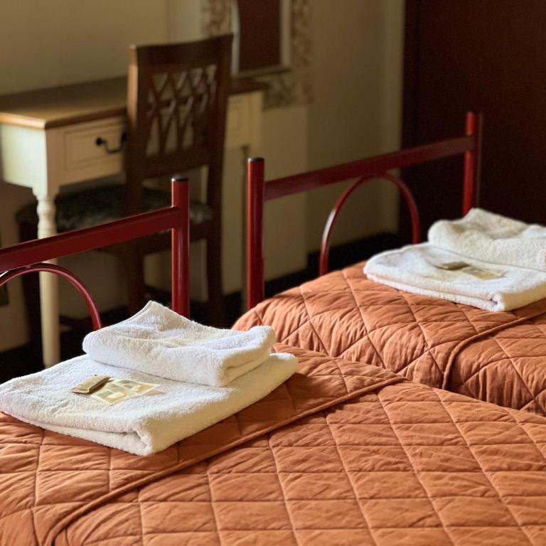 B&B Vaca Mora - Camera Doppia con Letti Singoli con Bagno Privato - 6