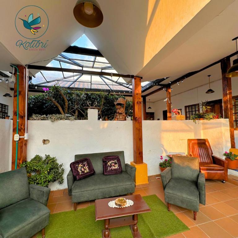 Hermosa Casa Colonial en el centro de Guasca - Casa de 8 dormitorios - 9
