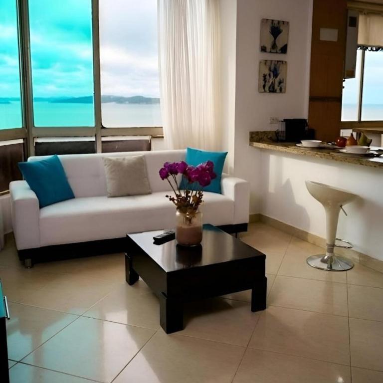 Suite Premium Frente al Mar y Playa - Apartment with Sea View - 2