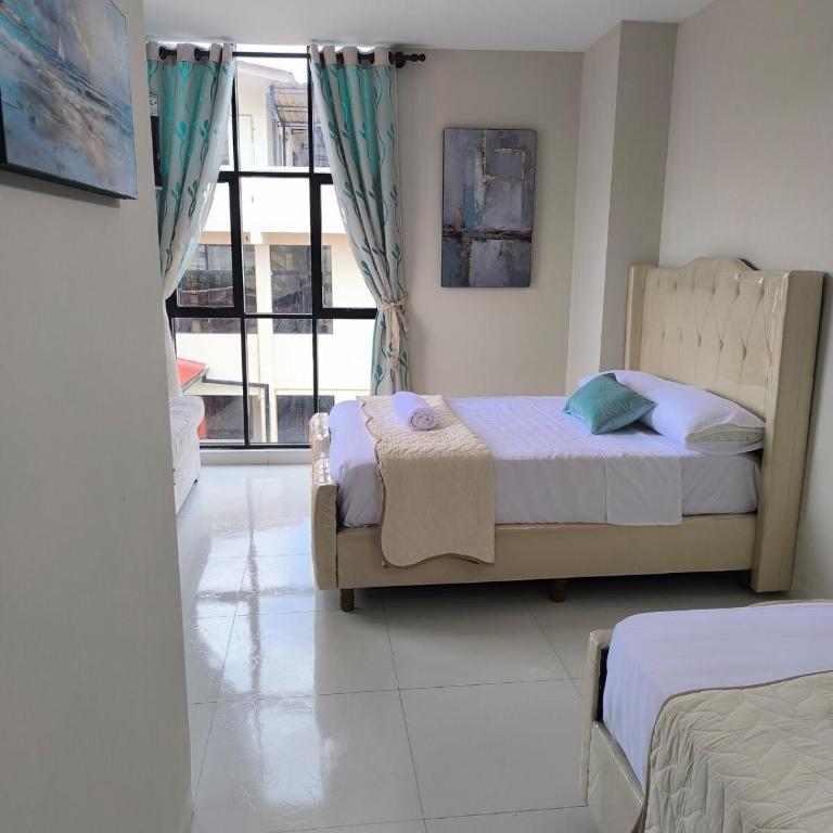 Departamento para Grupos, Piscina, 24 h - Two-Bedroom Apartment - 24
