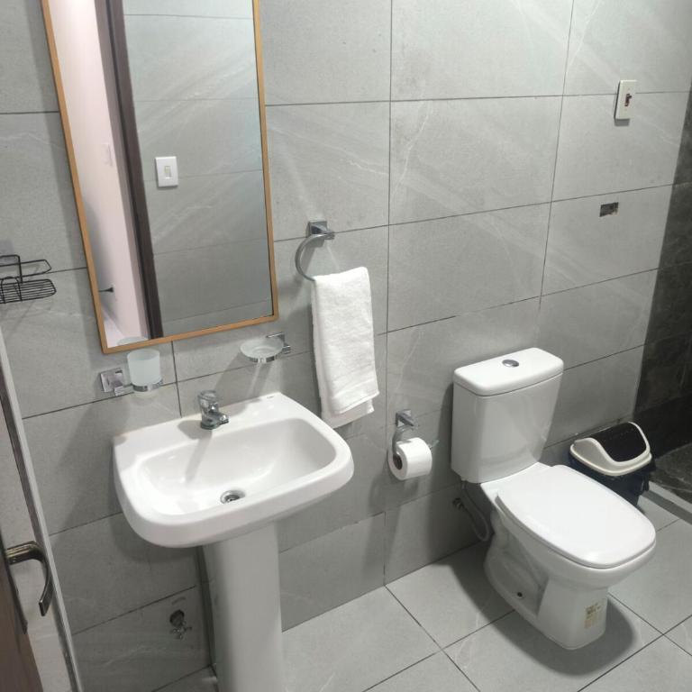 Departamento para Grupos, Piscina, 24 h - Two-Bedroom Apartment - 43