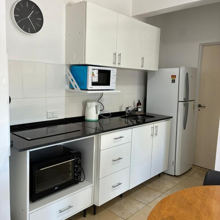Espacio Lavalle-Temporario Ctes - One-Bedroom Apartment - 10