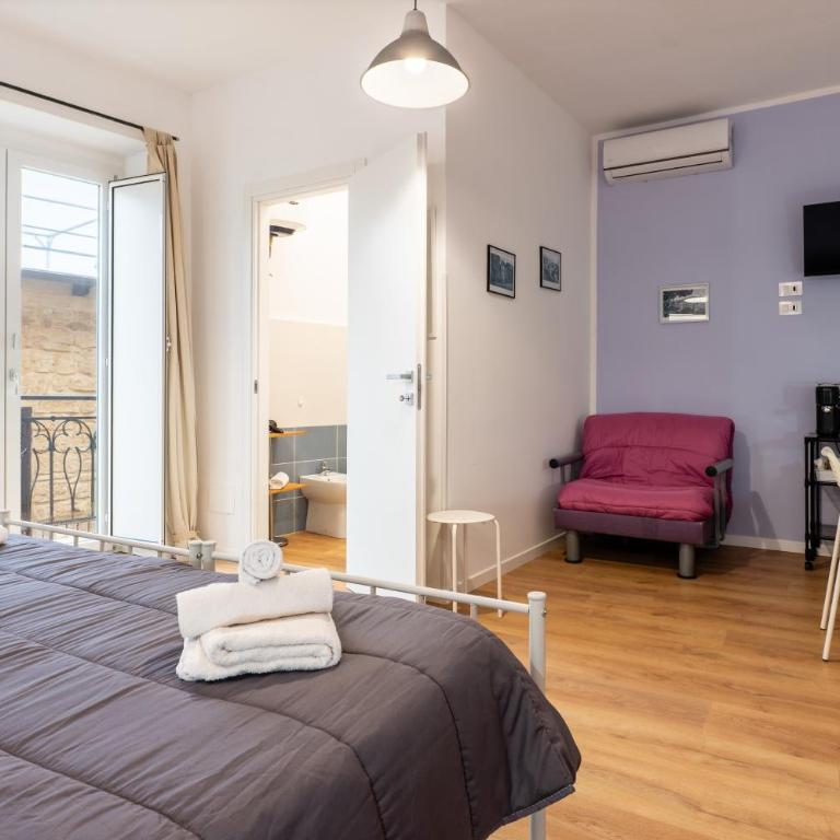 Donna Letizia Affittacamere - Camera Tripla con Doccia - 2