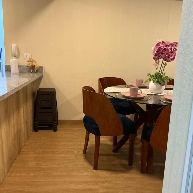 Ideal para turistas cómodo y bien ubicado - Apartamento de 2 dormitorios - 20