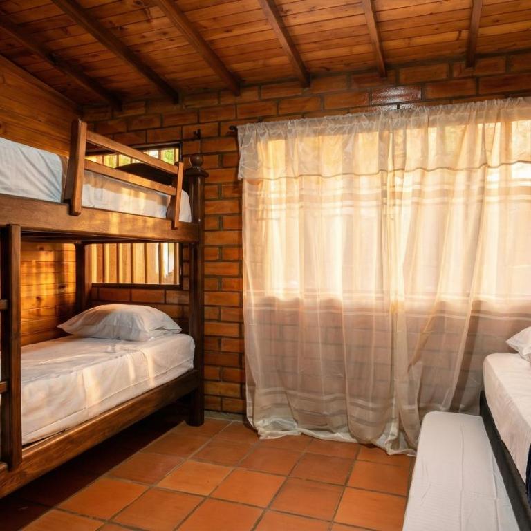 Country house with a Jacuzzi for 10, a cinema, and 10 minutes from the airport - Finca Gabriela - Casa de 3 dormitorios - 9