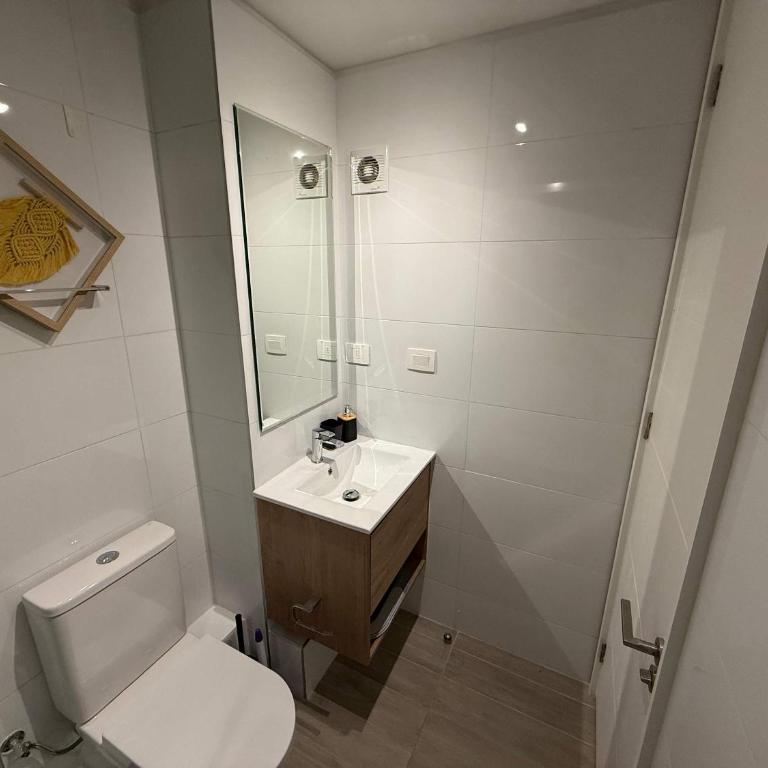 Las Condes Cozy Studio Steps from Park Hospital - Apartment - 19