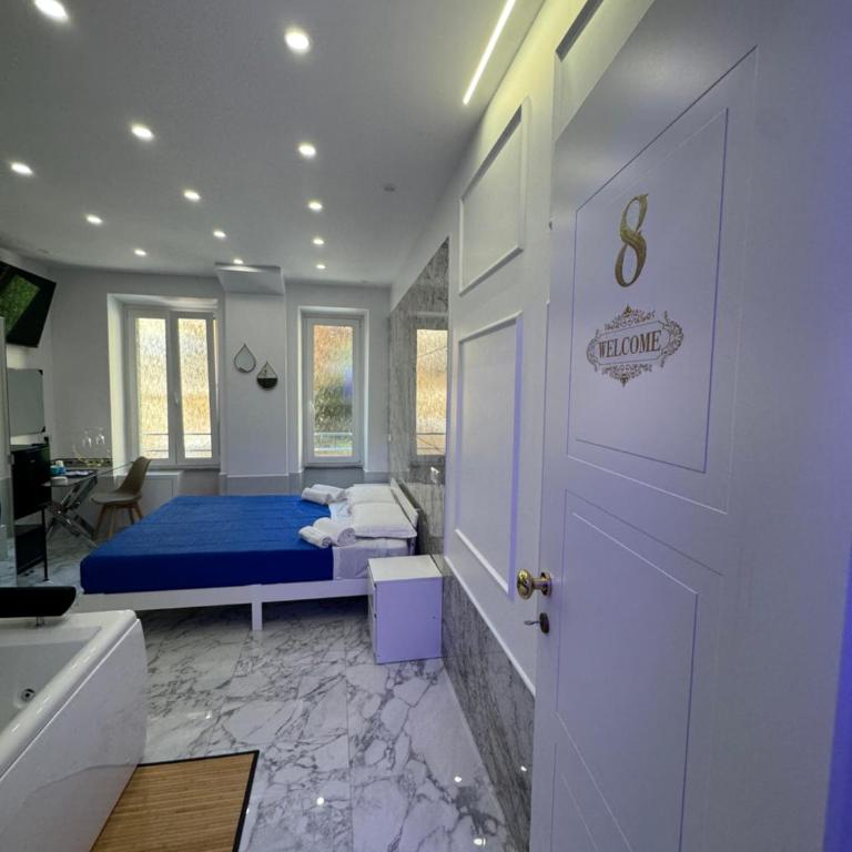 Luxor 2 Jacuzzi Suites and Deluxe Rooms, Piazza Bologna Metro Direct Colosseo, Roma - Camera King con Vasca Idromassaggio - 4