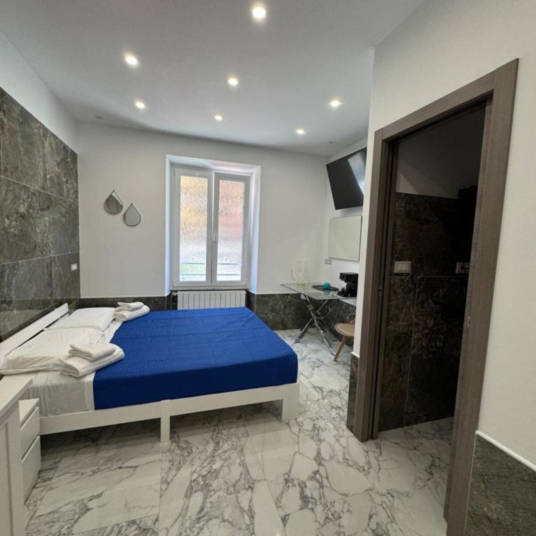 Luxor 2 Jacuzzi Suites and Deluxe Rooms, Piazza Bologna Metro Direct Colosseo, Roma - Monolocale Familiare - 6