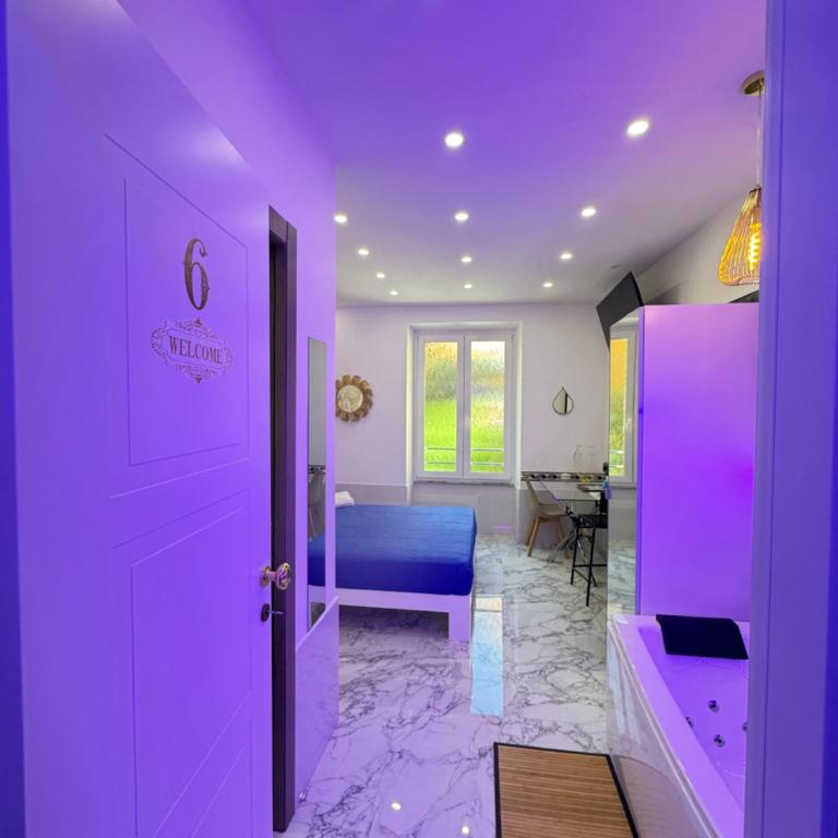 Luxor 2 Jacuzzi Suites and Deluxe Rooms, Piazza Bologna Metro Direct Colosseo, Roma - Camera Matrimoniale con Vasca Idromassaggio - 20