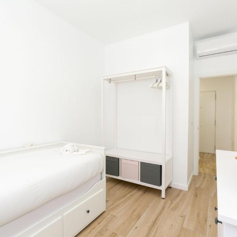 Piso cerca de la playa y conexión inmejorable - Apartamento de 2 dormitorios con vistas al jardín - 3
