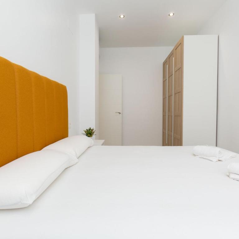 Piso cerca de la playa y conexión inmejorable - Apartamento de 2 dormitorios con vistas al jardín - 8