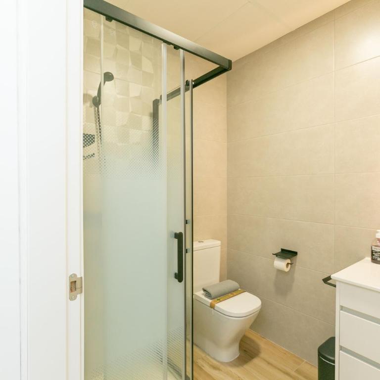 Piso cerca de la playa y conexión inmejorable - Apartamento de 2 dormitorios con vistas al jardín - 10