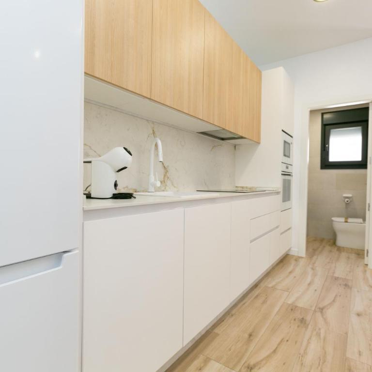 Piso cerca de la playa y conexión inmejorable - Apartamento de 2 dormitorios con vistas al jardín - 24