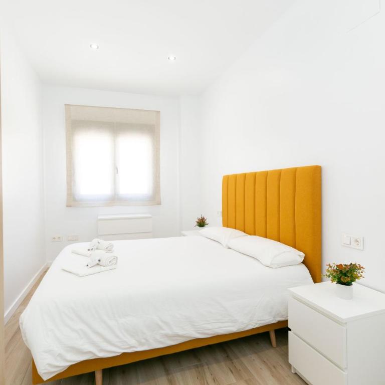 Piso cerca de la playa y conexión inmejorable - Apartamento de 2 dormitorios con vistas al jardín - 26