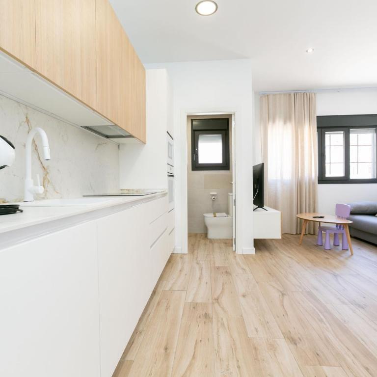 Piso cerca de la playa y conexión inmejorable - Apartamento de 2 dormitorios con vistas al jardín - 47