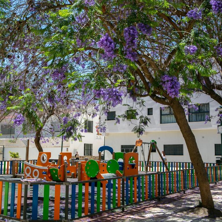 Piso cerca de la playa y conexión inmejorable - Apartamento de 2 dormitorios con vistas al jardín - 50