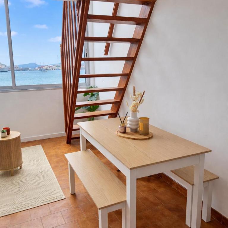 Vue mer T2 duplex plage à 50 m Climatisation 4 personnes et 1 bébé - Appartement 2 Chambres - 24