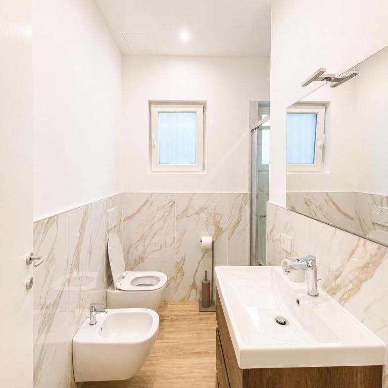 Suite Apartment Orione I Parking&AC - Two-Bedroom Apartment - 9