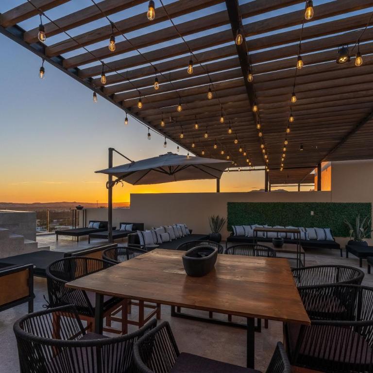 Mistiq Penthouse Private Rooftop Deck & Pool - Apartamento - 30