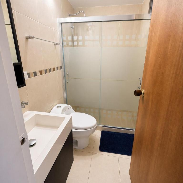 Hermoso y Céntrico Apto en Los Palos Grandes - One-Bedroom Apartment - 6