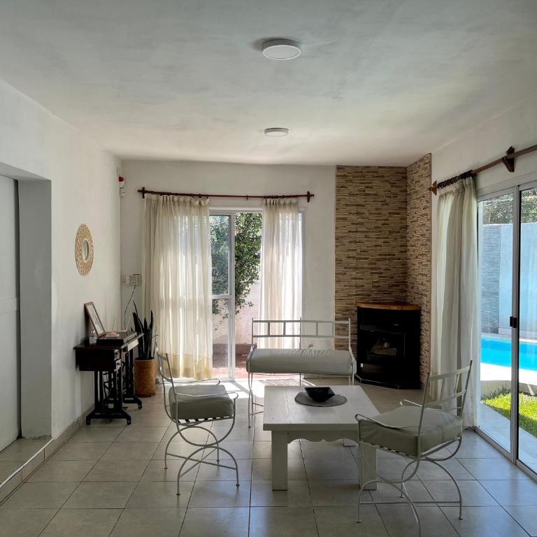 Hospedaje Las Moreras-Vaqueros - Casa de 4 dormitorios - 1