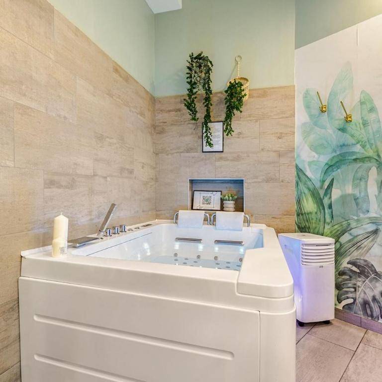 La Jungle Secrète Spa et cinéma en plein air - One-Bedroom Apartment - 7
