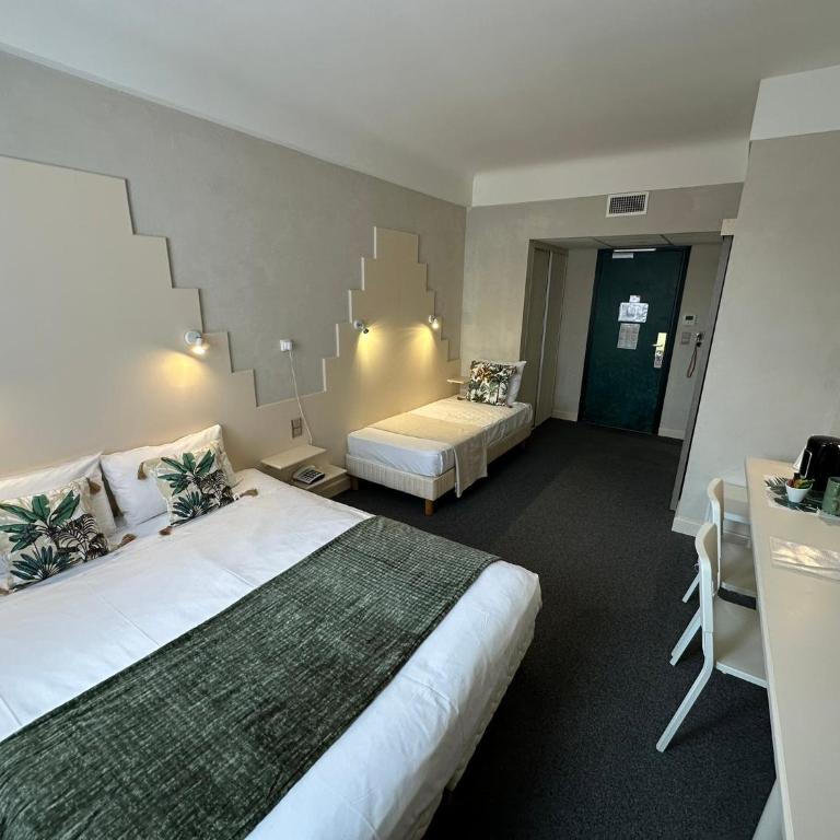Hotel Chiffre - Chambre Double - Accessible aux Personnes à Mobilité Réduite - 3
