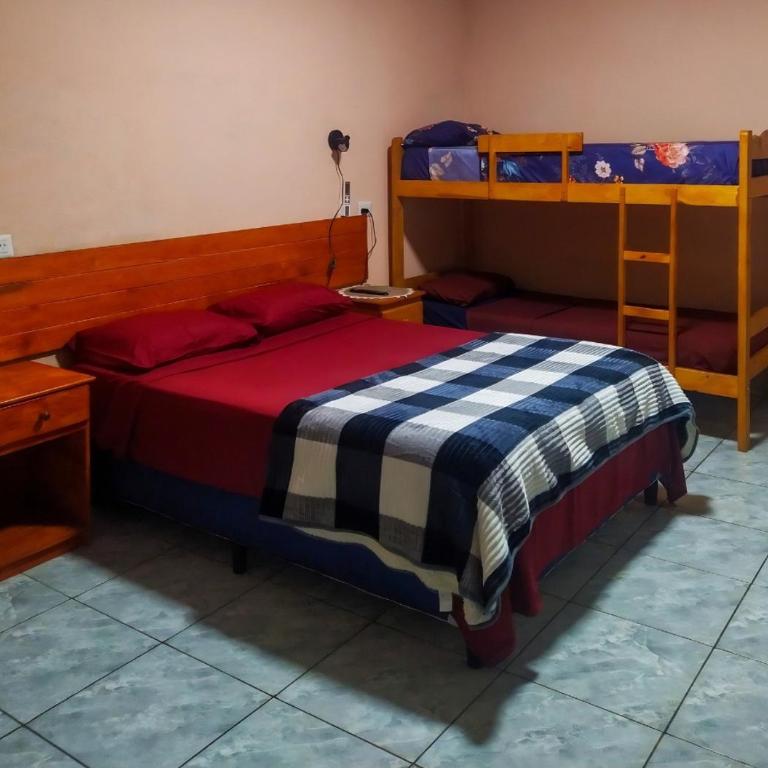 Apart Venecia - Quadruple Room with Garden View - 2