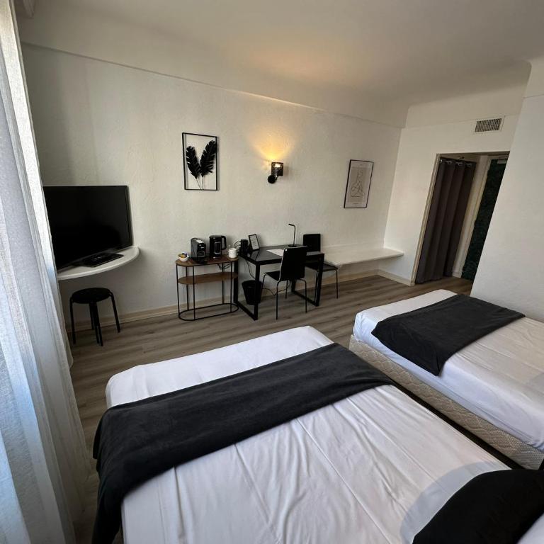 Hotel Chiffre - Chambre Familiale (4 Adultes) - 3