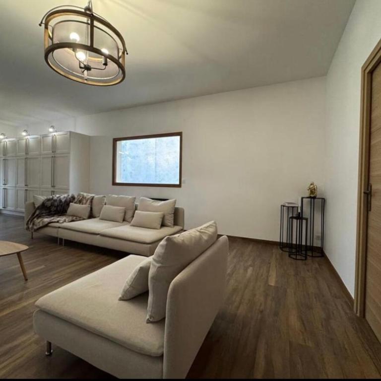Maison spacieuse avec cour privée a 10 min Disney - Villa 3 Chambres - 3