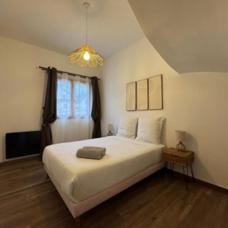 Maison spacieuse avec cour privée a 10 min Disney - Villa 3 Chambres - 11