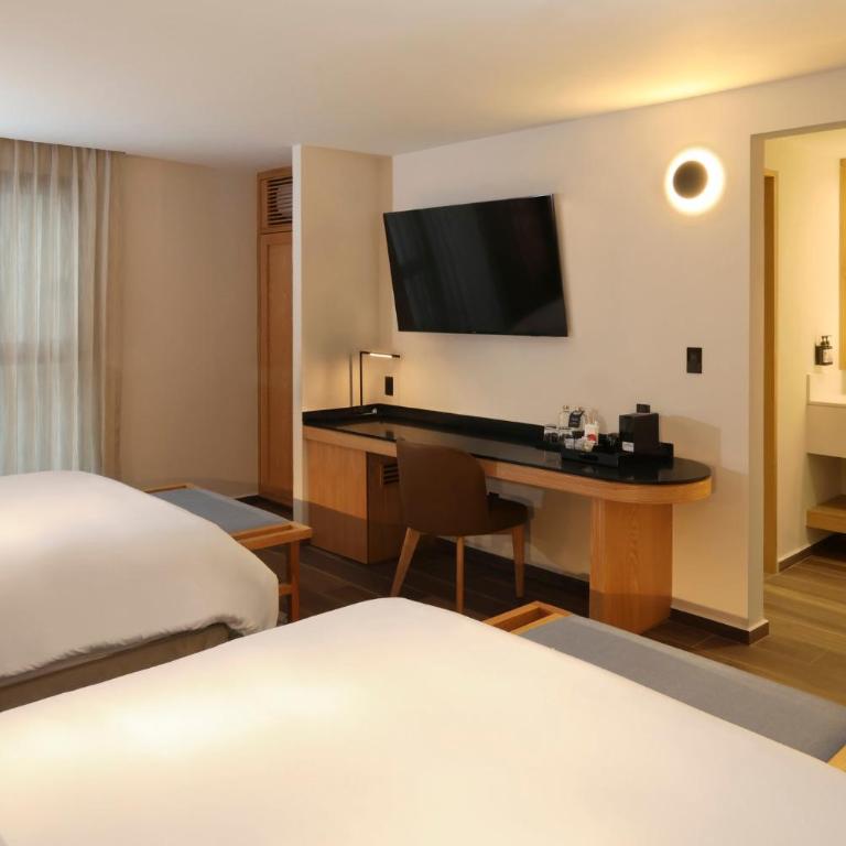 voco Ciudad de Mexico Reforma by IHG - Habitación Doble Estándar con 2 camas grandes - 2