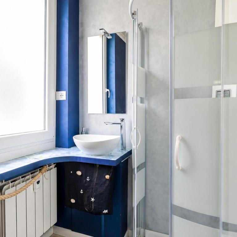 Blu Marina Alassio - Camera Matrimoniale con Bagno Privato - 4
