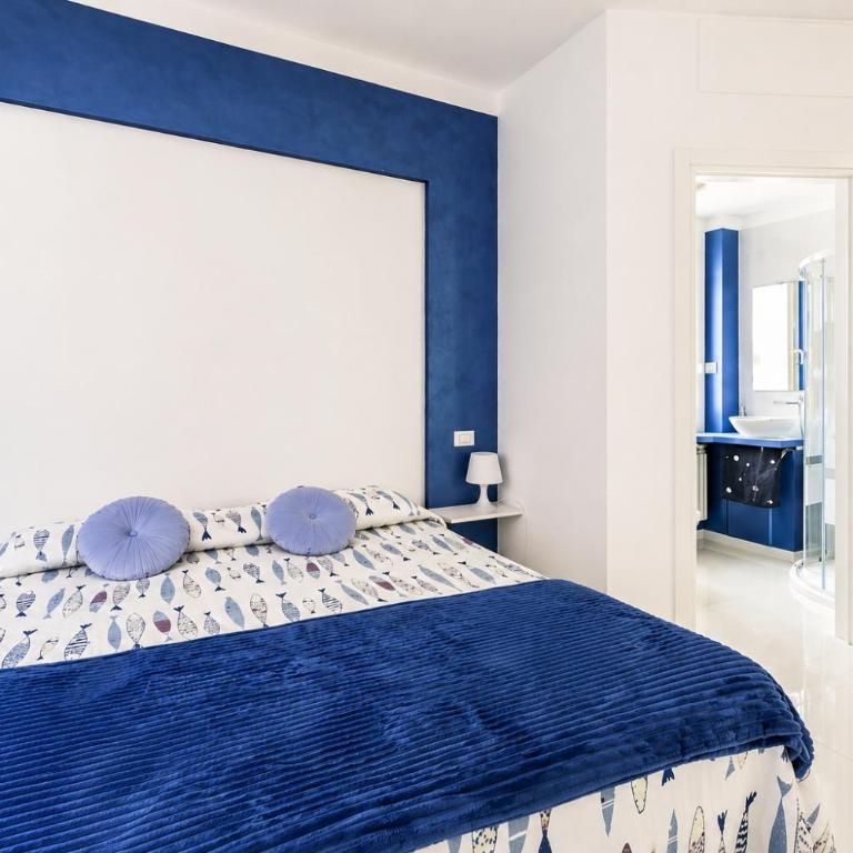 Blu Marina Alassio - Camera Matrimoniale con Bagno Privato - 2