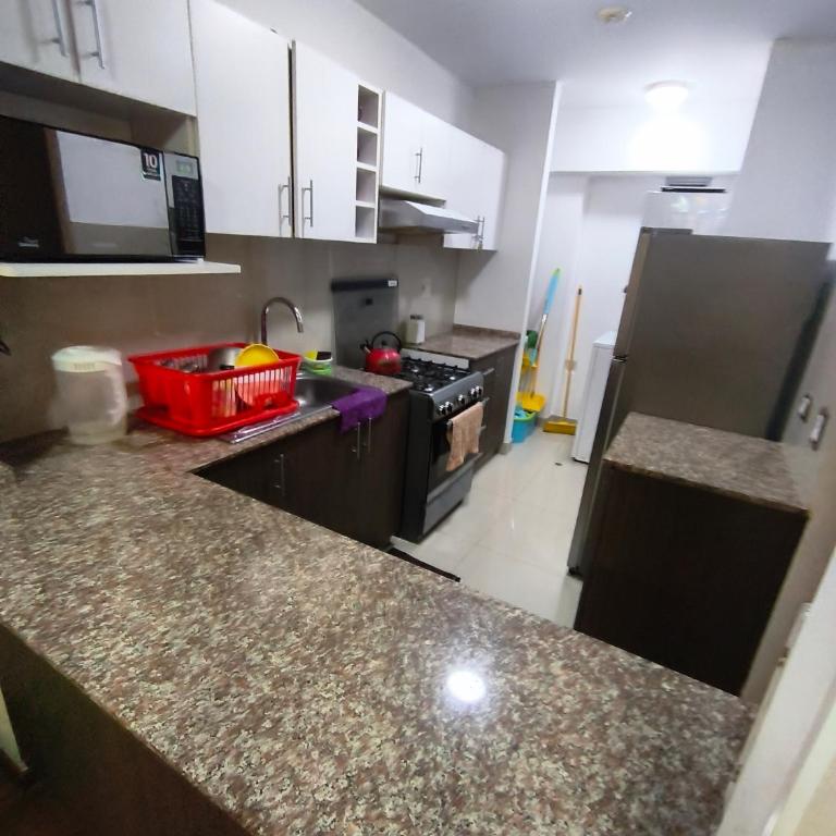 Vacaciones en lima dpt de 3 habitaciones ideal para grupos grandes hasta 12 personas - Apartamento - Planta baja - 6