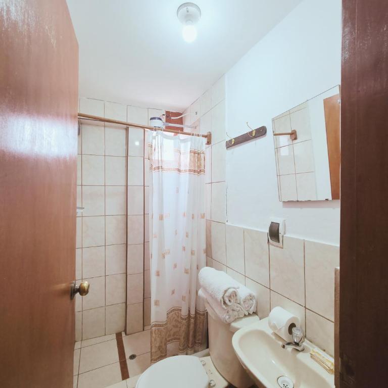 Mirador Inn Santa Ana - Habitación Doble - 1 o 2 camas - 6