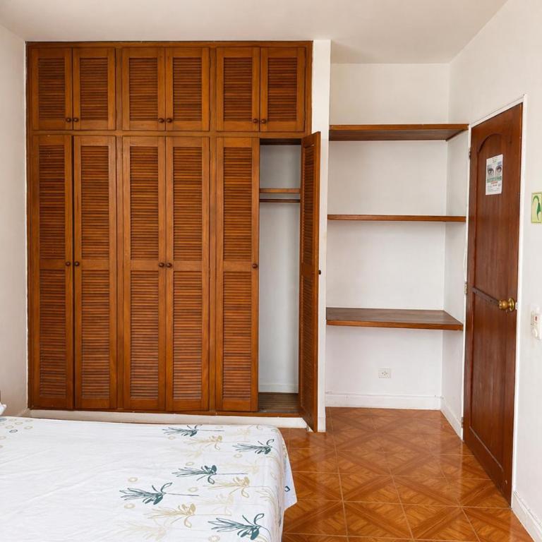 Hotel La Martina - Apartadó Antioquia - Habitación Individual con baño privado - 7