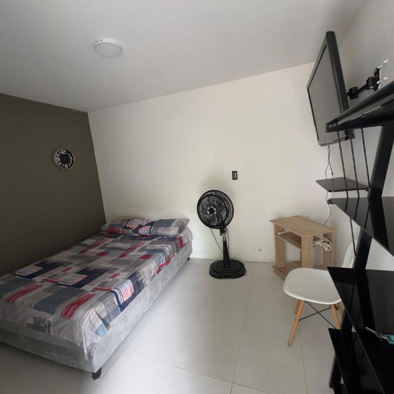Habitaciónes Entradas Privadas independientes tipo APTO - Habitación Doble con baño privado - 3