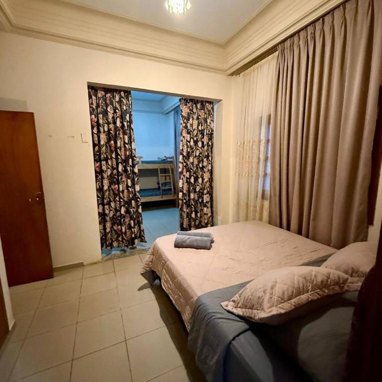 Hotel Grand Siberia - Family Room with Private Bathroom - 2