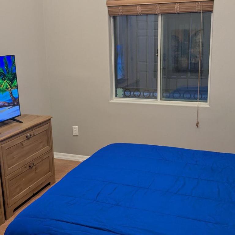 Whale Hill Escape - Beach Views and Walk to Mannys - Three-Bedroom House - 26