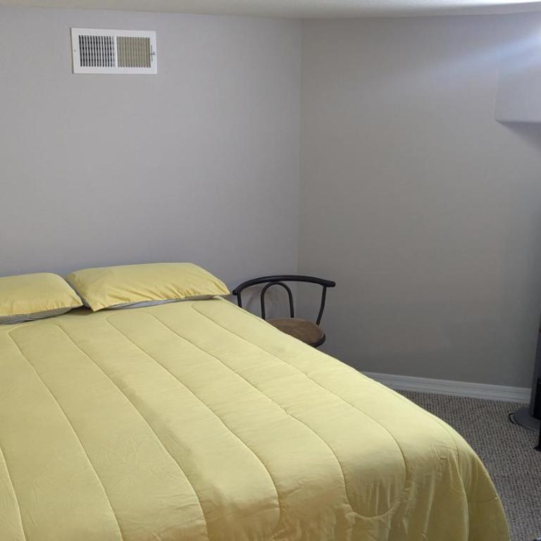 Whale Hill Escape - Beach Views and Walk to Mannys - Three-Bedroom House - 30