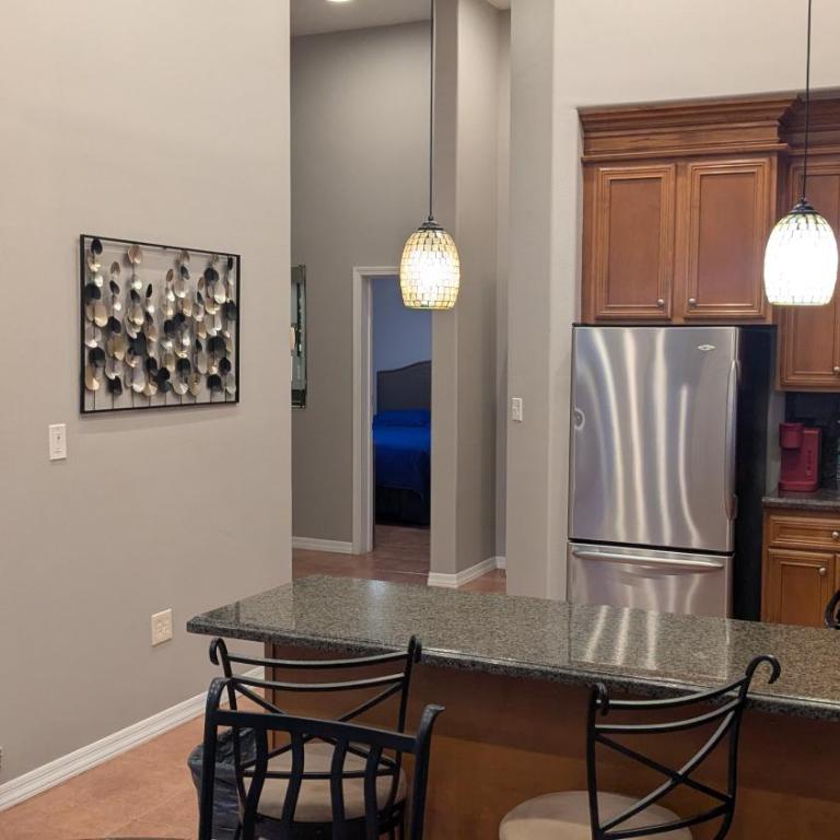 Whale Hill Escape - Beach Views and Walk to Mannys - Three-Bedroom House - 33