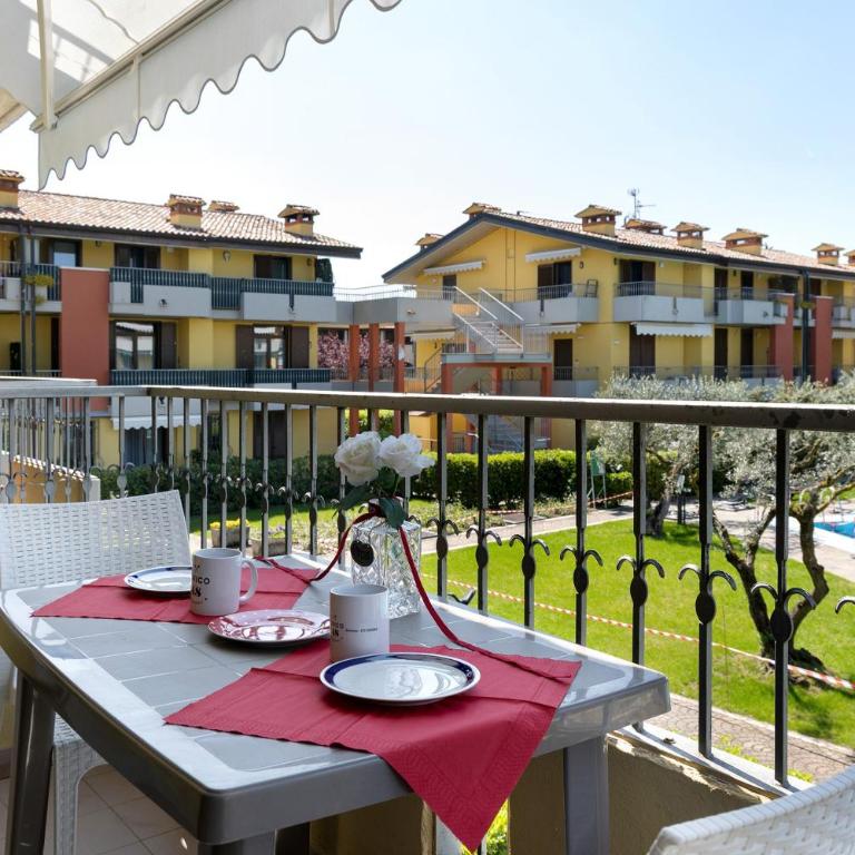 Appartamento Giglio Sirmione - Appartamento Deluxe con 2 Camere da Letto e Balcone - 1