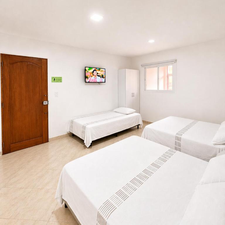 Hotel La Martina - Apartadó Antioquia - Habitación Familiar Estándar - 6
