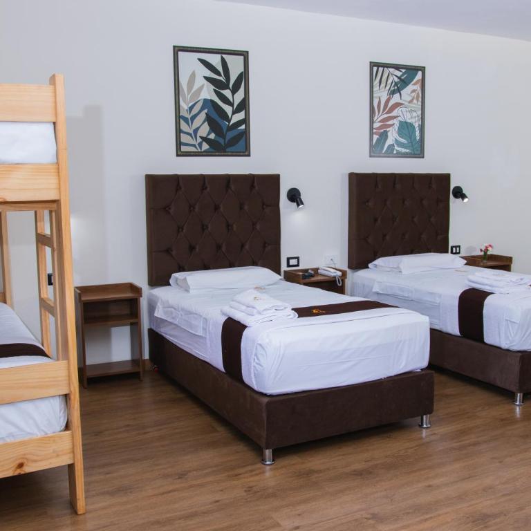 Zentra Plaza Hotel & Cowork - Habitación cuádruple - 9