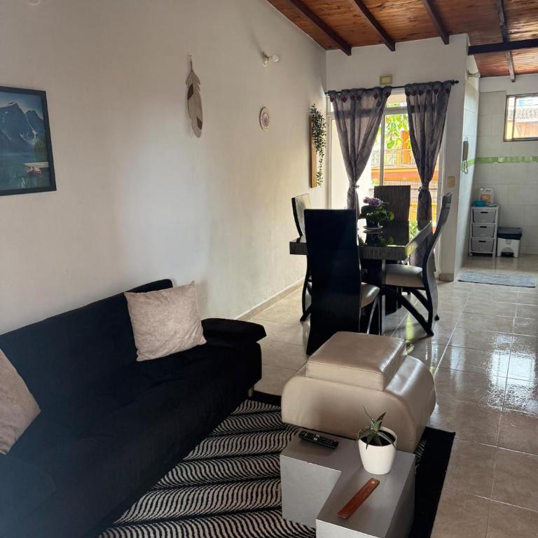 Mi hogar santanderiano - Three-Bedroom Apartment - 1