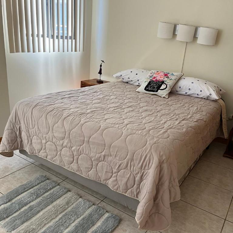 Departamento Cerca del Mall del Pacífico en Manta - One-Bedroom Apartment - 3