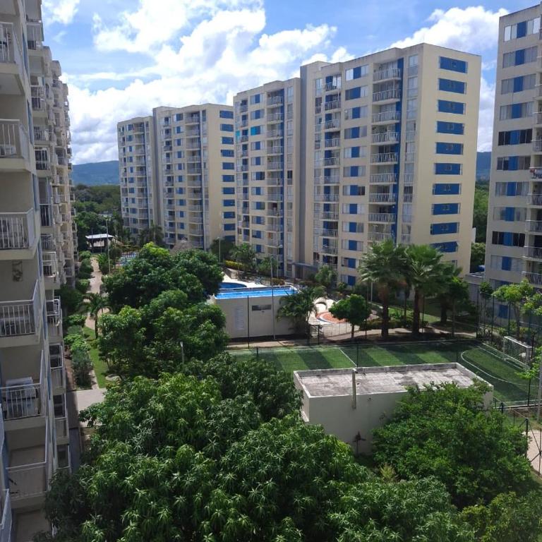 Apartamento cerca a Piscilago, Club House Ricaurte - Apartamento de 2 dormitorios con vistas a la montaña - 23