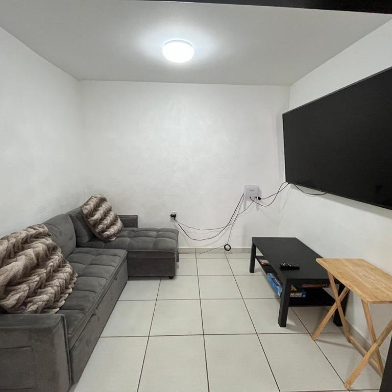 Casa familiar en Tijuana - Four-Bedroom House - 6